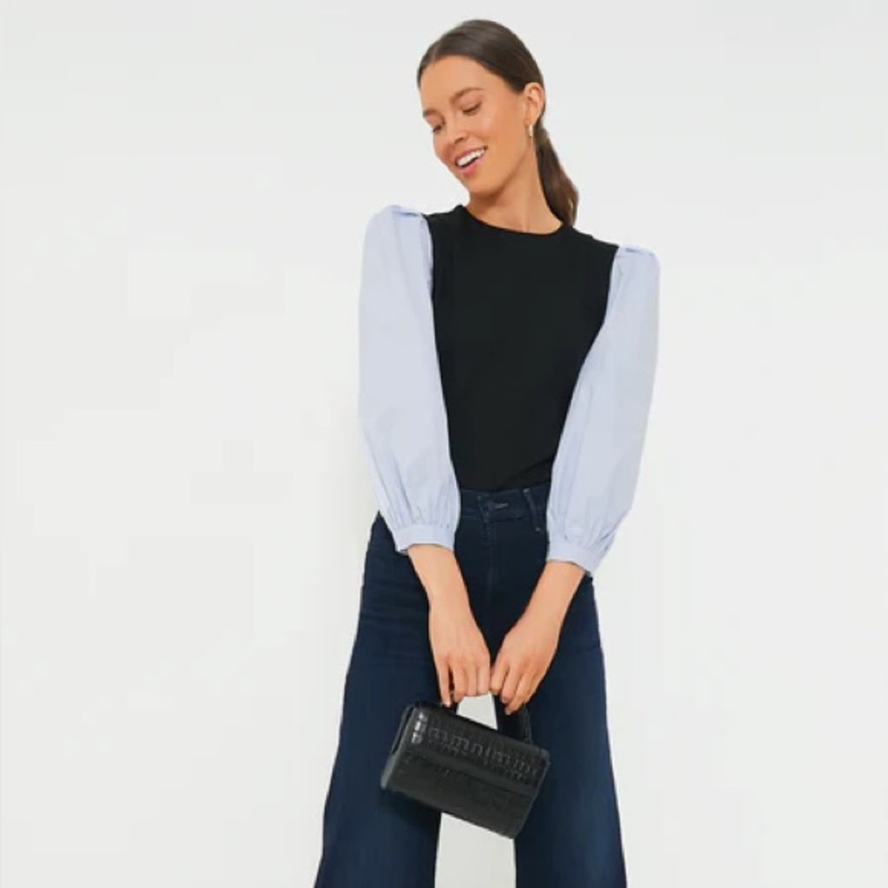 Tuckernuck Black and Light Blue Puff Sleeve Top
